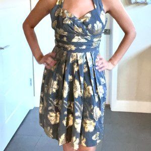 Metallic gold sweetheart neck halter dress